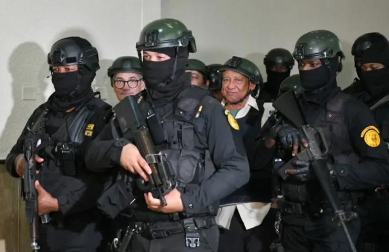 Depositan acusación formal contra implicados en caso Calamar