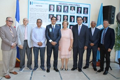 Inauguran Galería de Pasados Directores en el Hospital Cabral y Báez