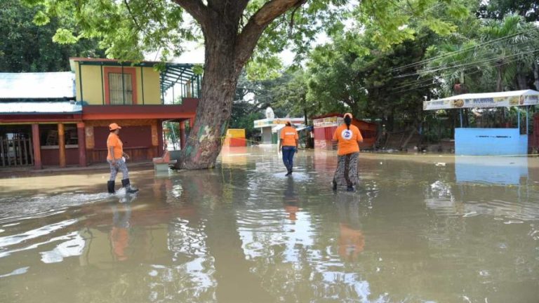 Una mujer fallecida, casas destruidas y pueblos aislados por estragos de lluvias