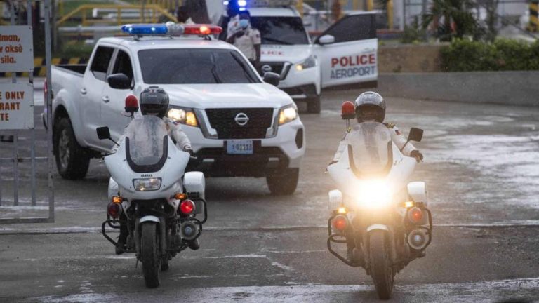 Primer ministro de Haití llega al país para asumir el cargo