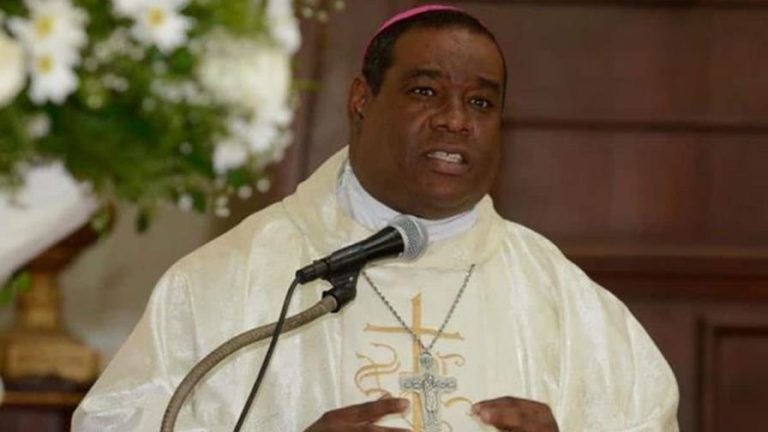 Obispo  dice  el papa Francisco tiene razón al recomendar homilías cortas