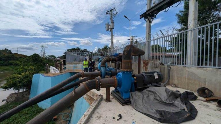 Gobierno inicia pruebas de las nuevas electrobombas del canal La Vigía