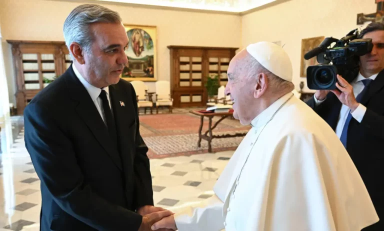 Pte Abinader afirma el papa Francisco está «muy interesado» en visitar República Dominicana