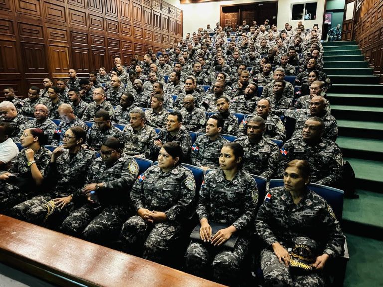 Policías son concientizados en fortalecimiento institucional, perspectiva integral “Violencia de Género Vs Buen Trato”