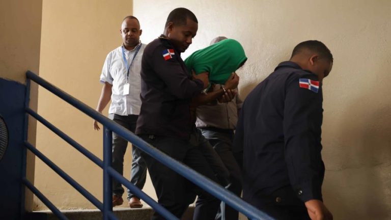 Jueza envía a prisión al pastor Johan Castillo, acusado de violar varias niñas