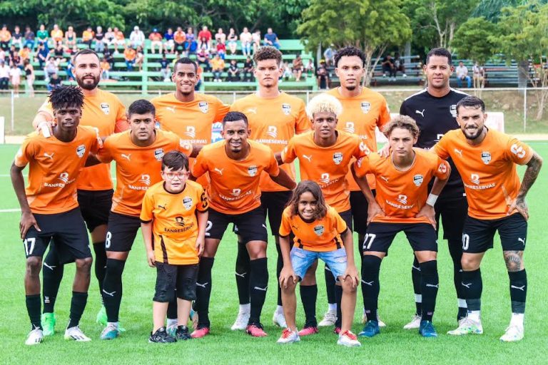 Cibao FC golea a Vega Real y es campeón