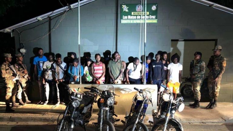 Apresan  hombres acusados de traficar haitianos ilegales