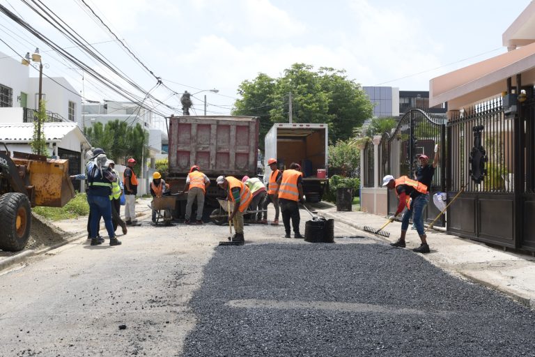 Coraasan refuerza equipos de bacheo para asfaltar zonas intervenidas
