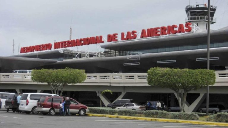Cancelan ocho vuelos en el Aeropuerto Internacional las Américas