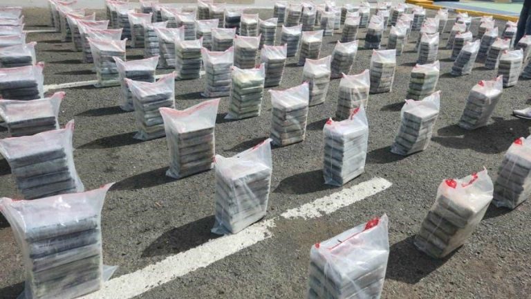 Ocupan mas de una tonelada de cocaina