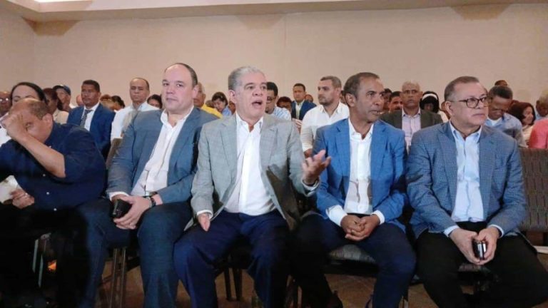 Dirigentes del Comité Político del PLD apoyan Danilo no siga en la presidencia del partido