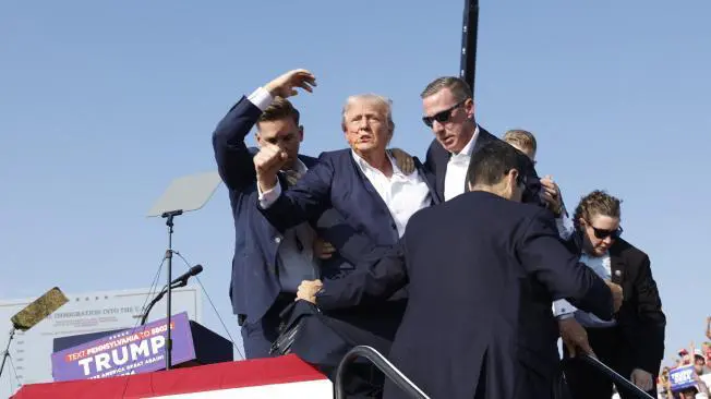 Dos muertos en el mitin del que Trump fue evacuado en Pensilvania