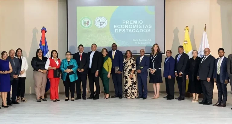 Reconocen doce economistas Dominicanos