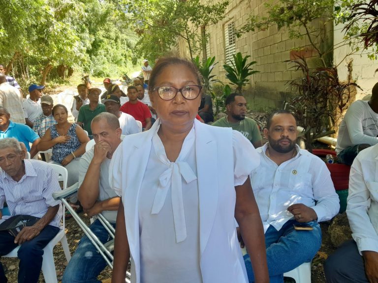 Proclaman  presidenta de la Asociación de Cosecheros de tabaco de la Región del Cibao en VG