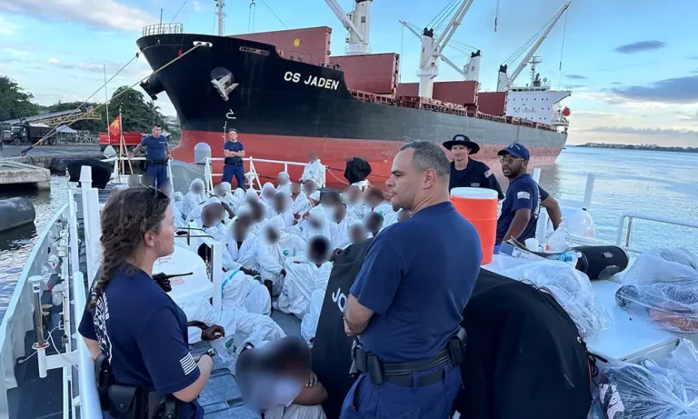 Repatrian a 109 inmigrantes haitianos y dominicanos