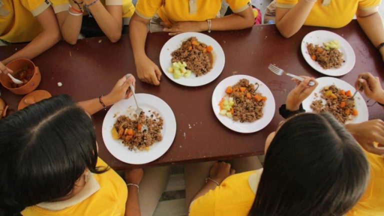 El 65 % de las escuelas no recibió la merienda escolar el primer día de docencia