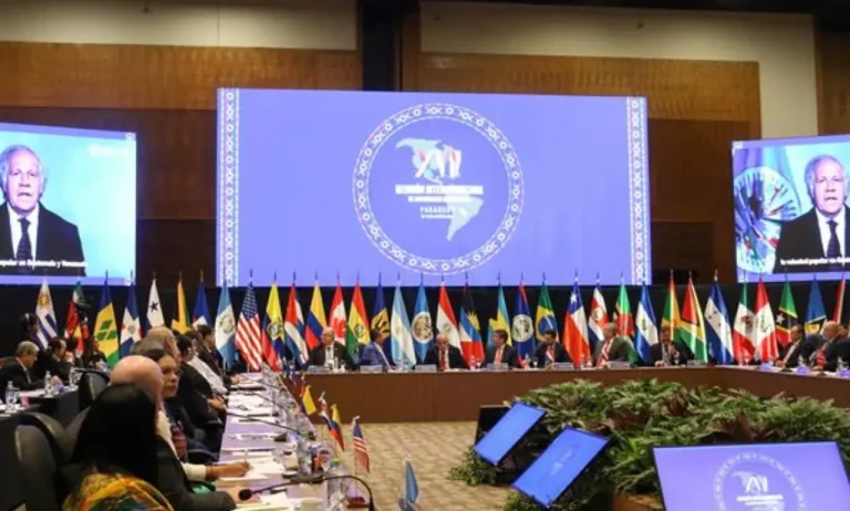 Asegura sistema democrático colapso en Venezuela