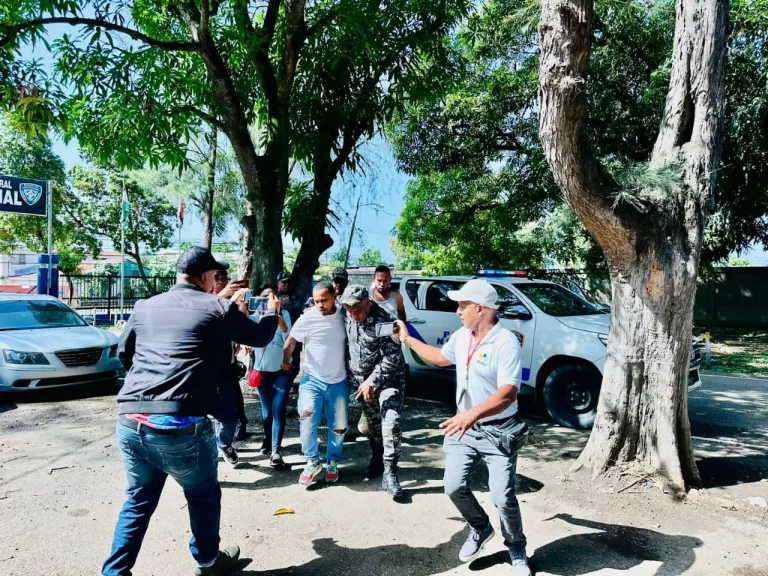 Apresan  dos hombres por homicidio en un sector de Santiago