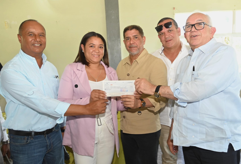 Llega a Constanza la «Ruta de Solidaridad Agropecuaria»