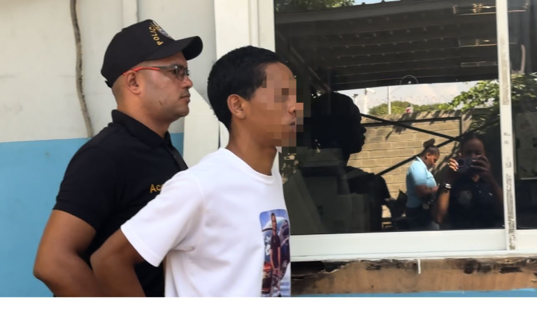 Tras asedio policial se entrega “El Locon” buscado por múltiples robos