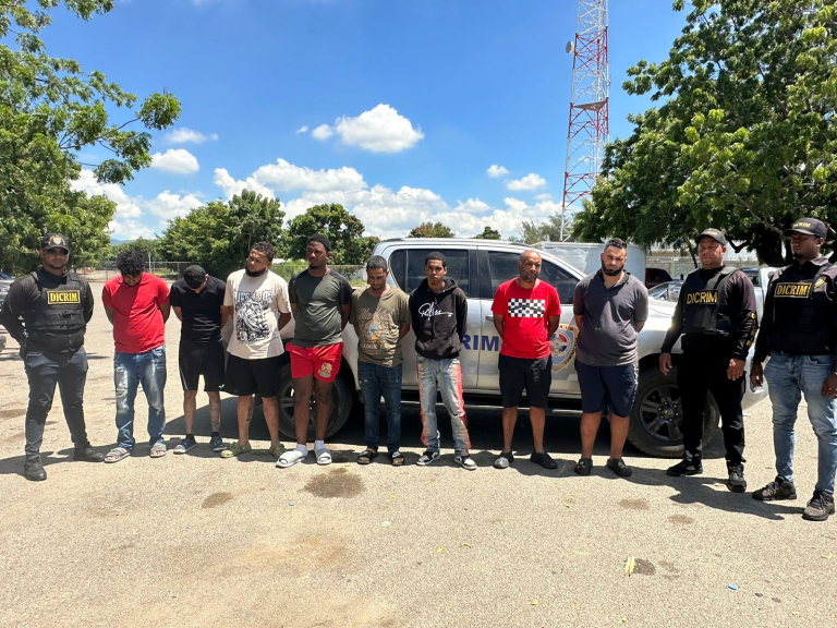 Policía captura  seis hombres señalados como autores del robo de cerca de RD$3 millones a mensajero