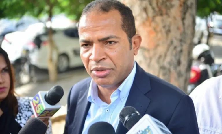 Pte de la CNTT Juan Marte condena agresión policial  contra periodista Inocencio Encarnación