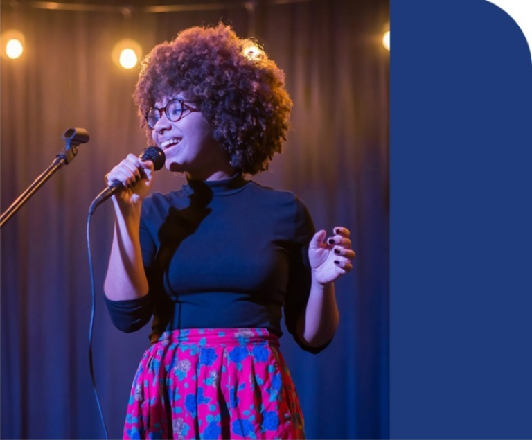 Centro León presenta «Café Bohemio» con Anabel Halia en Vivo