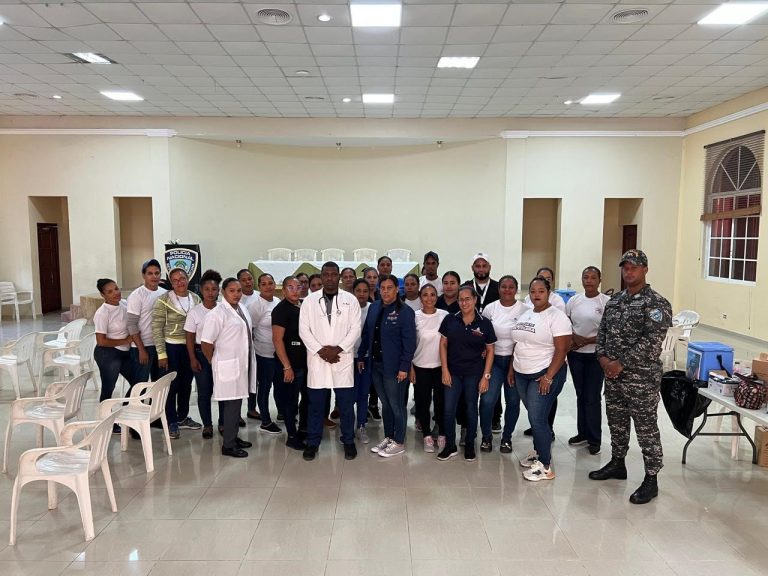 Realizan jornada de vacunación en la Escuela de Entrenamiento Policial Campus Gaspar Hernández