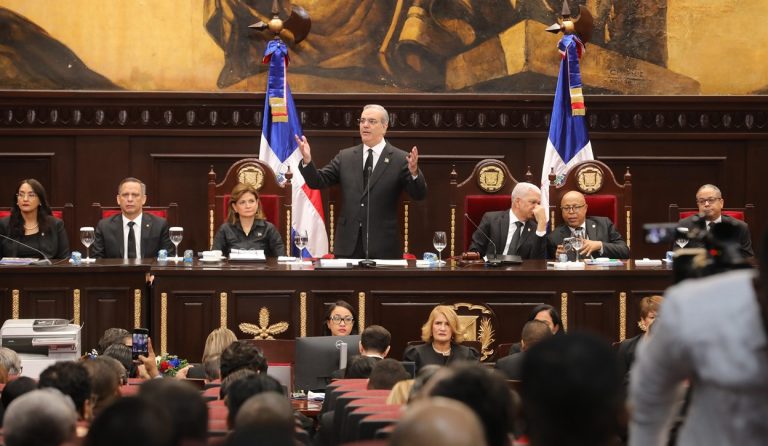 Pte Abinader proclama nueva Constitucion Dominicana