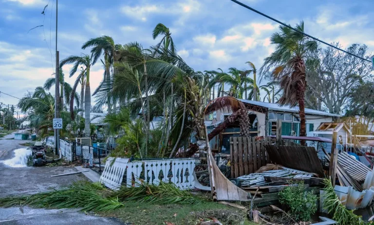 Destrucción en Florida: huracán Milton deja 12 muertos y millones sin luz