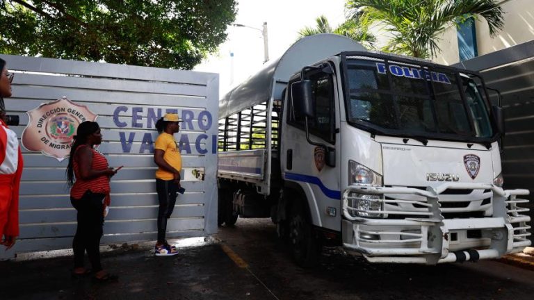 En este mes de octubre 27,000 haitianos han sido  deportados