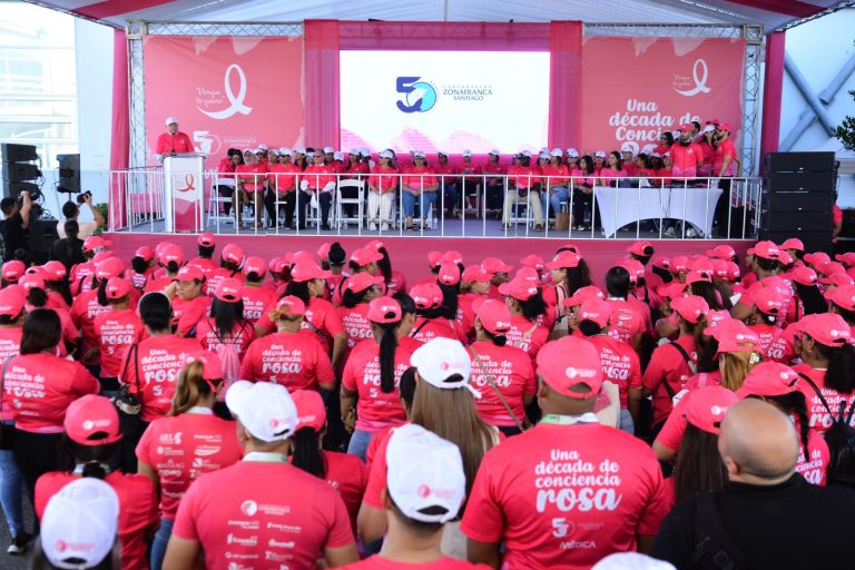 Diez años de un Gran Lazo que preserva miles de vidas contra el cáncer