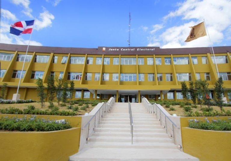 JCE informa: cambio cédula será el día del cumpleaño del portador