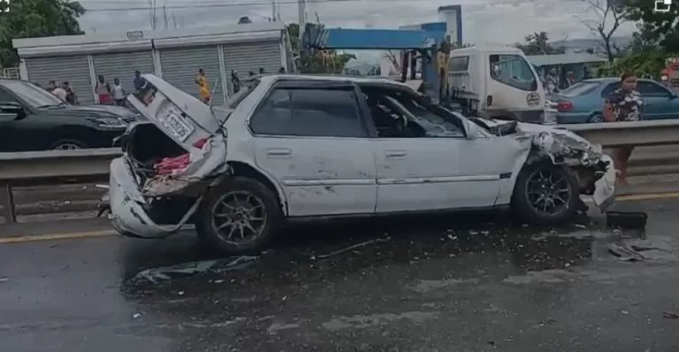 Varios heridos en accidente entre doce vehiculos