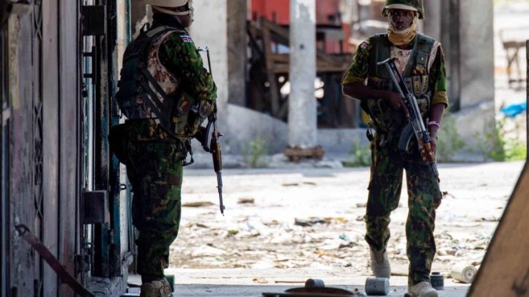 Agentes guatemaltecos y kenianos reforzarán la misión en Haití