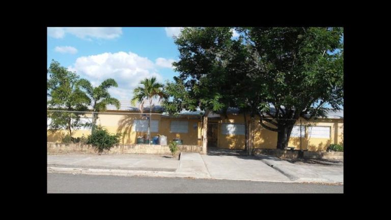 Mas de 10 estudiantes y dos profesores resultan intoxicados