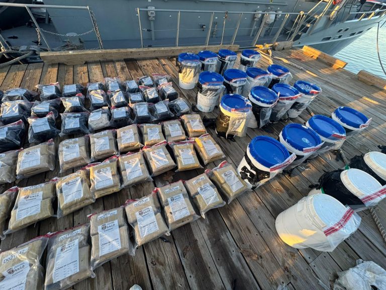 OCUPAN CARGAMENTO DE MARIHUANA EN PERAVIA Y MÁS DE 50 LÁMINAS EN PUERTO CAUCEDO