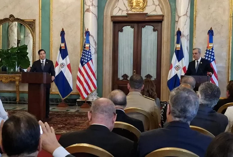 Abinader reclama  la necesidad de mantener ayudar a Haití