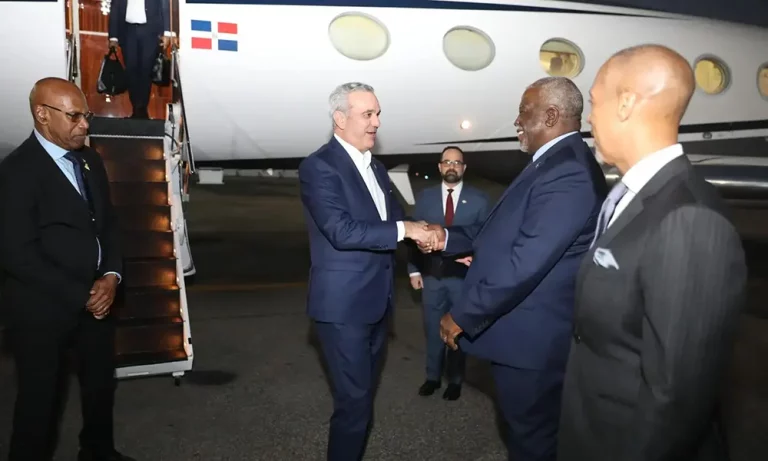 Abinader dicta hoy conferencia en Guyana