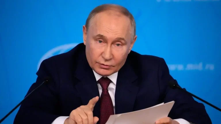 Putin exige a Trump cese de ayuda militar a Ucrania