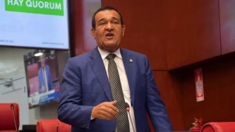Senador Antonio Marte asegura : “La capital quedaría sin choferes si se realizan pruebas antidoping a conductores”