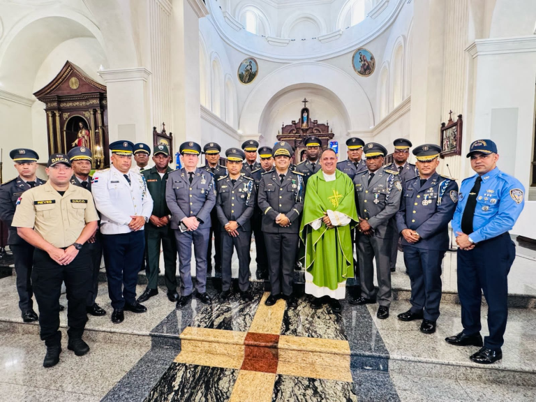 Con una eucaristía La Policía Nacional en Santiago  conmemora el 89 aniversario de fundación