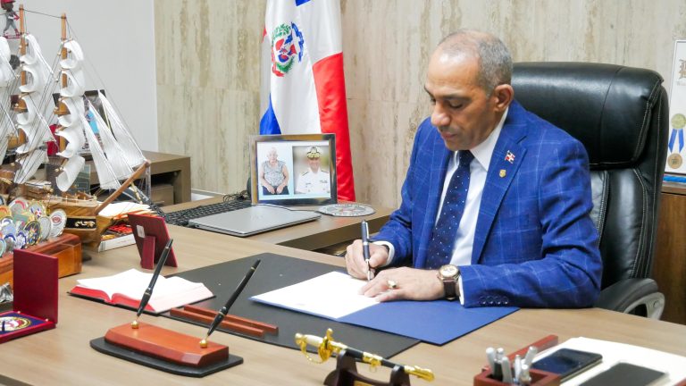 Presidente DNCD destaca labor de periodistas