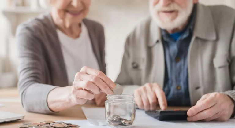 Gobierno entrega pensiones solidarias a casi 3 mil dominicanos