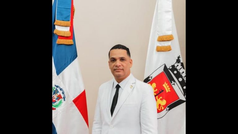 Regidor del PRM es acusado de poseer, importar y distribuir drogas