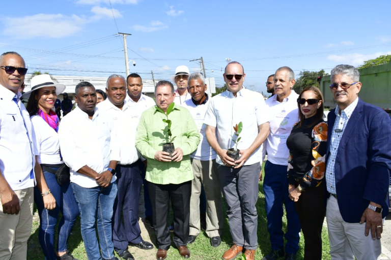 Minerd y Alcaldía de Santiago conmemoran el Día Mundial de la Tierra