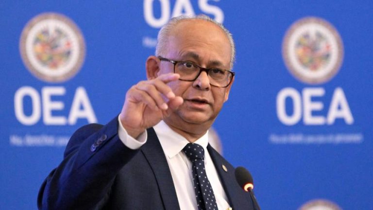 El nuevo secretario general de la OEA pone en su agenda la crisis de Haití