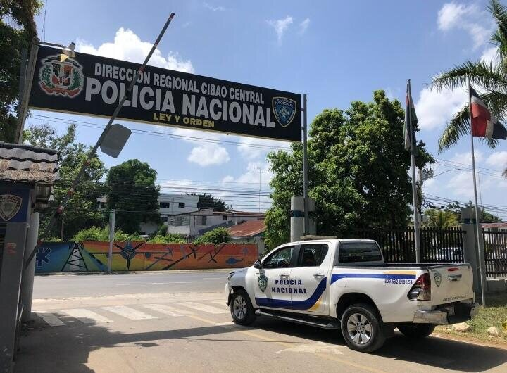 Policía  recupera 14 vehículos reportados como robados