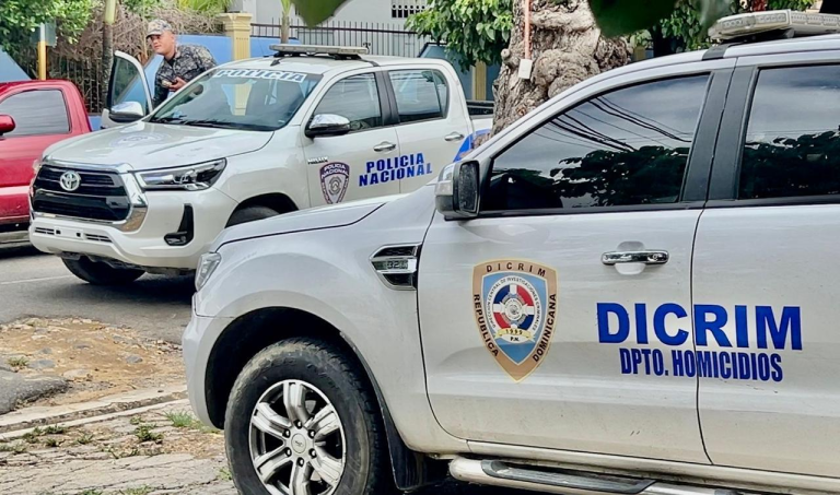 Policia investiga muerte de joven en un enfrentamiento a tiros entre bandas