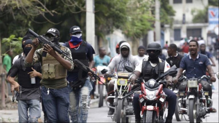 Policia  de Haiti informa mató a más de 25 integrantes de bandas armadas